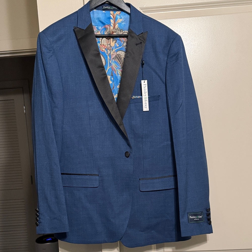 Paisley & Gray Navy Blazer with Black Lapel
